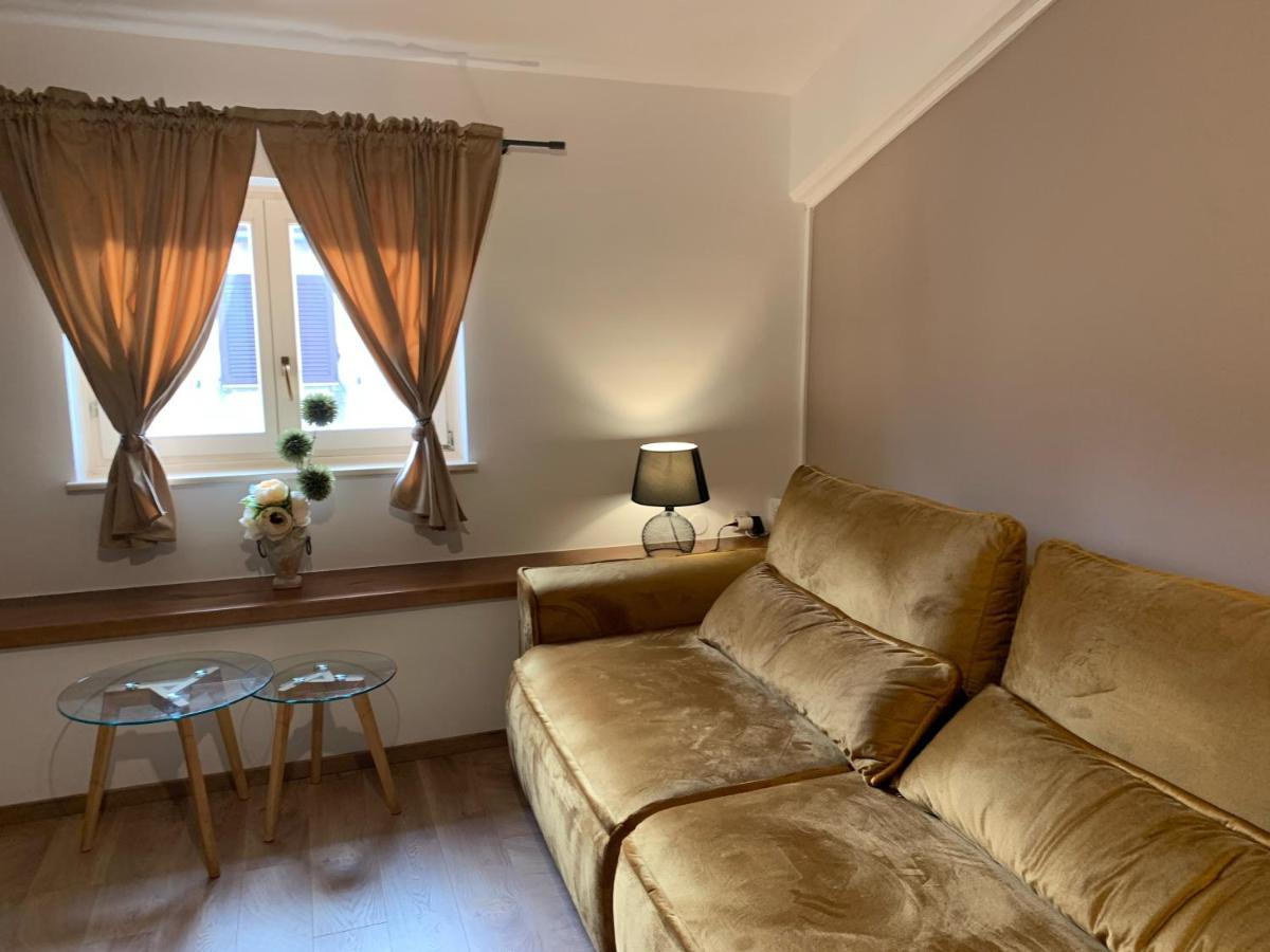 Parentium Town Center Apartment โปเรช ภายนอก รูปภาพ
